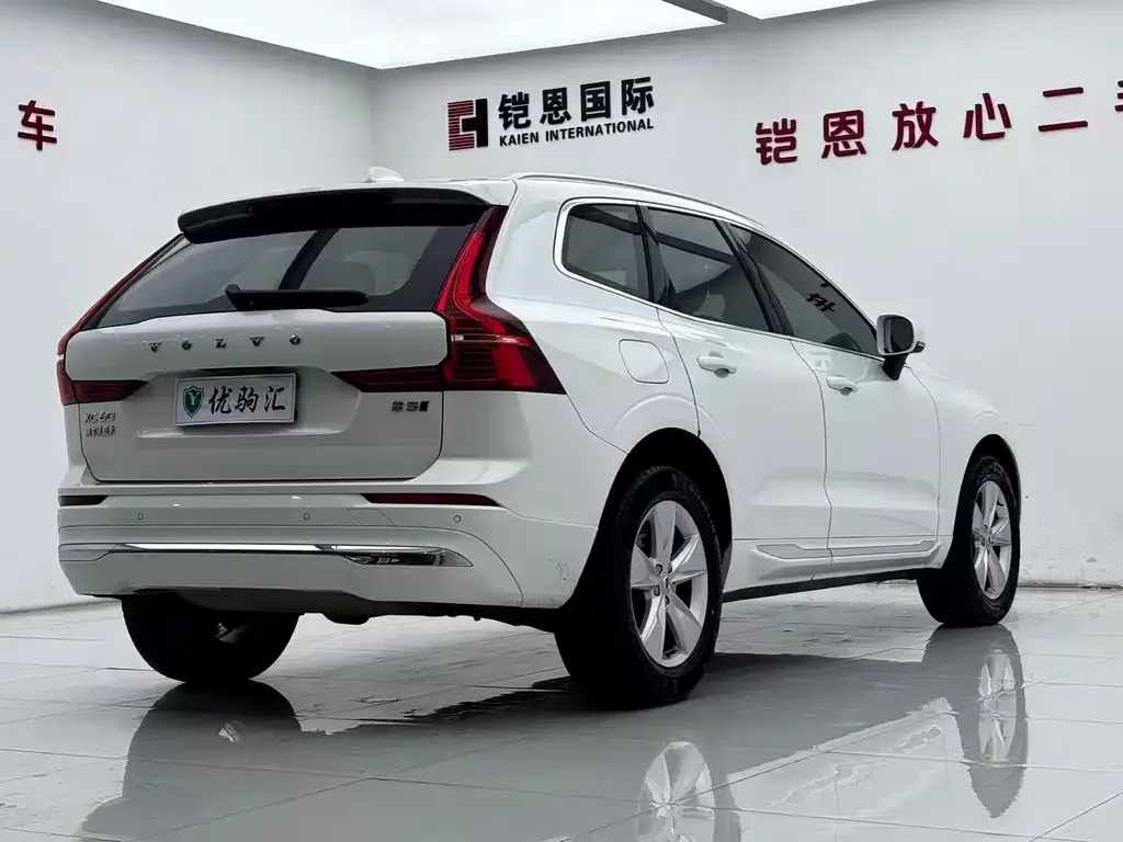 Volvo XC60 2022 из CN, фото 5
