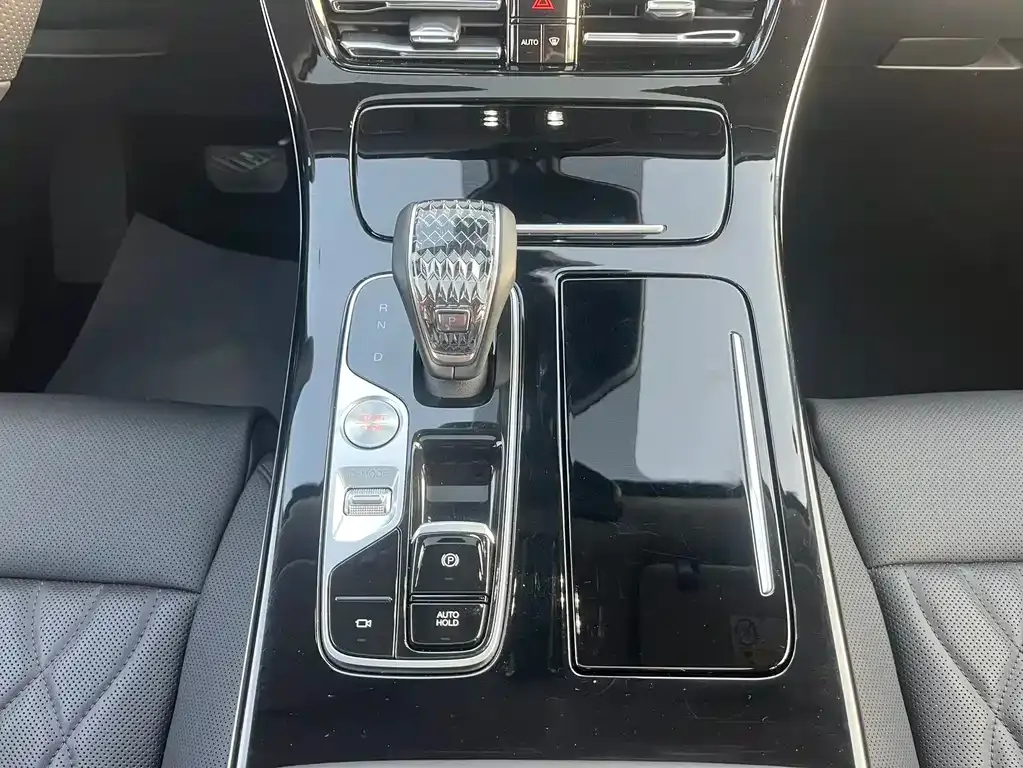 GAC Motor Trumpchi M8 — фото 2