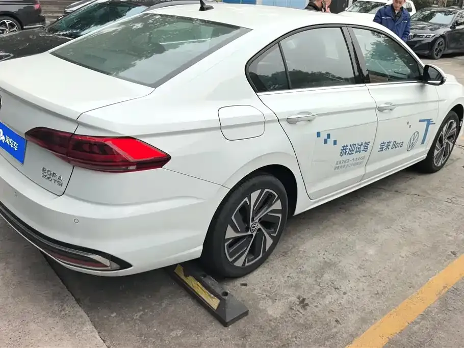 Volkswagen Bora 2024 из CN, фото 2