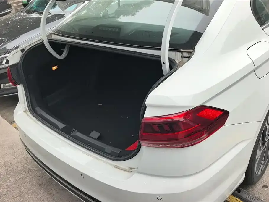Volkswagen Bora 2024 из CN, фото 5
