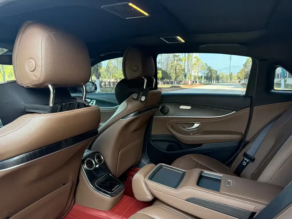 Mercedes-Benz E-Class 2021 из CN, фото 2