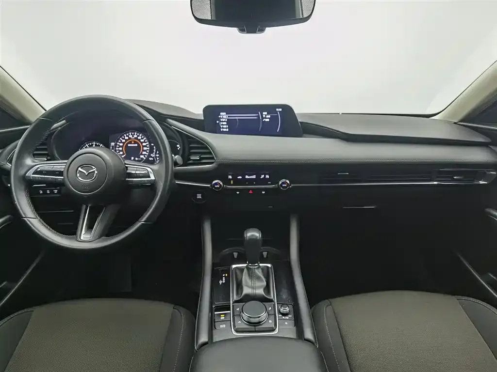 Mazda 3 Axela 2022 из CN, фото 2