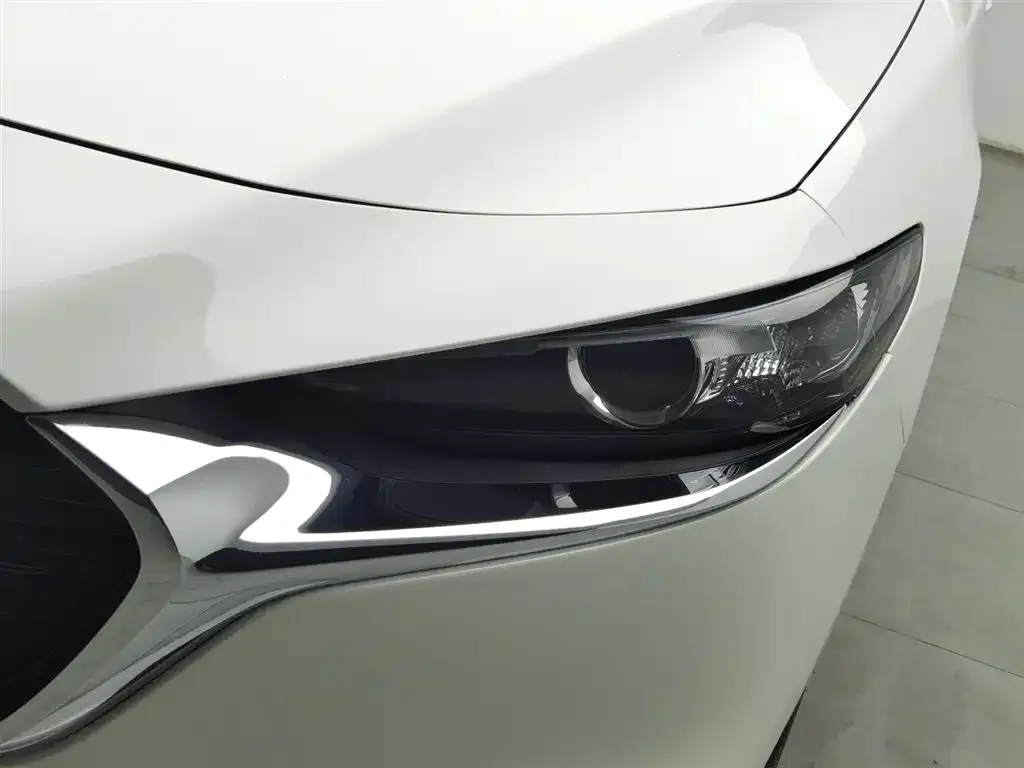 Mazda 3 Axela 2022 из CN, фото 3