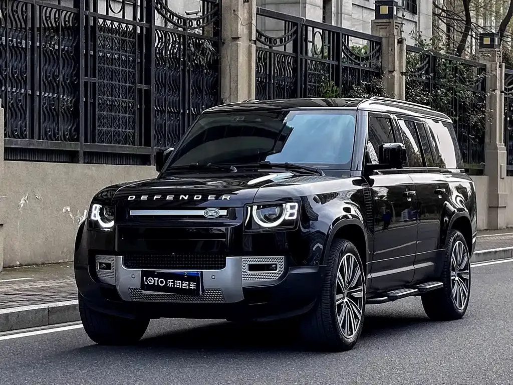 Land Rover Defender — фото 1