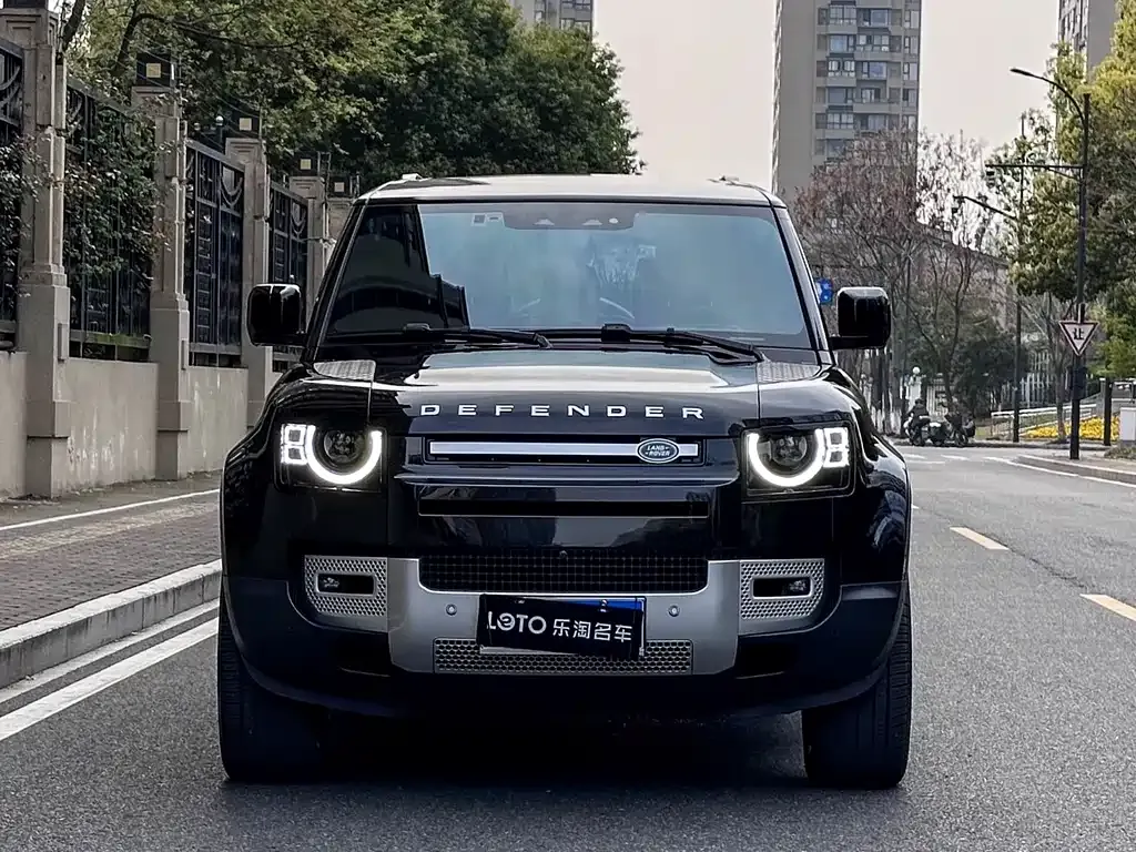 Land Rover Defender — фото 2