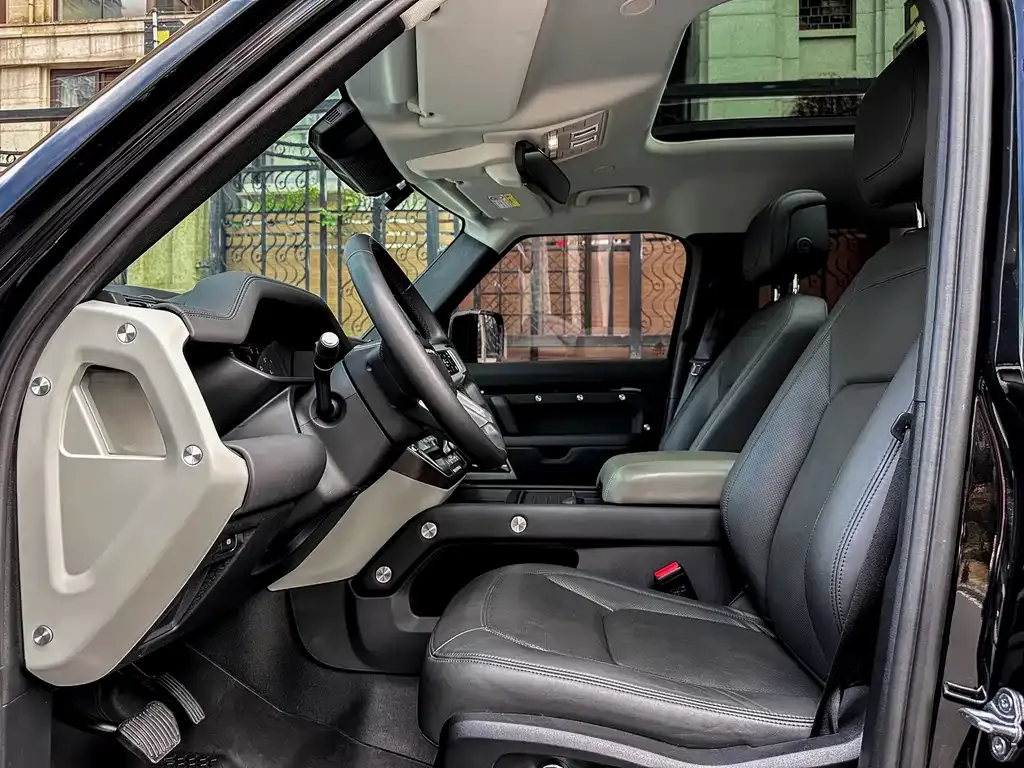 Land Rover Defender — фото 4