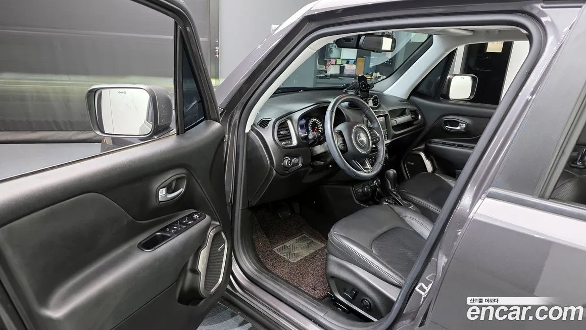 Jeep Renegade 2021 из KR, фото 9