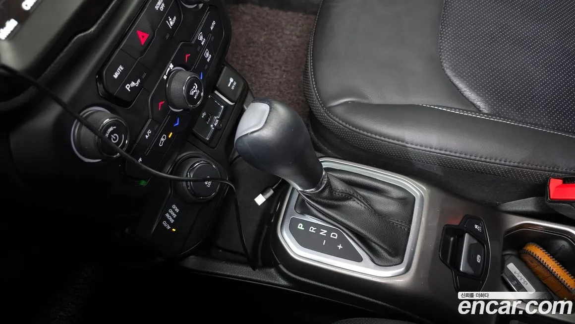 Jeep Renegade 2021 из KR, фото 10