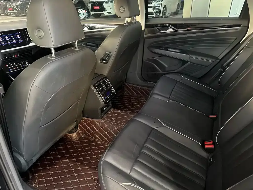 Volkswagen Passat New Energy 2024 из CN, фото 8