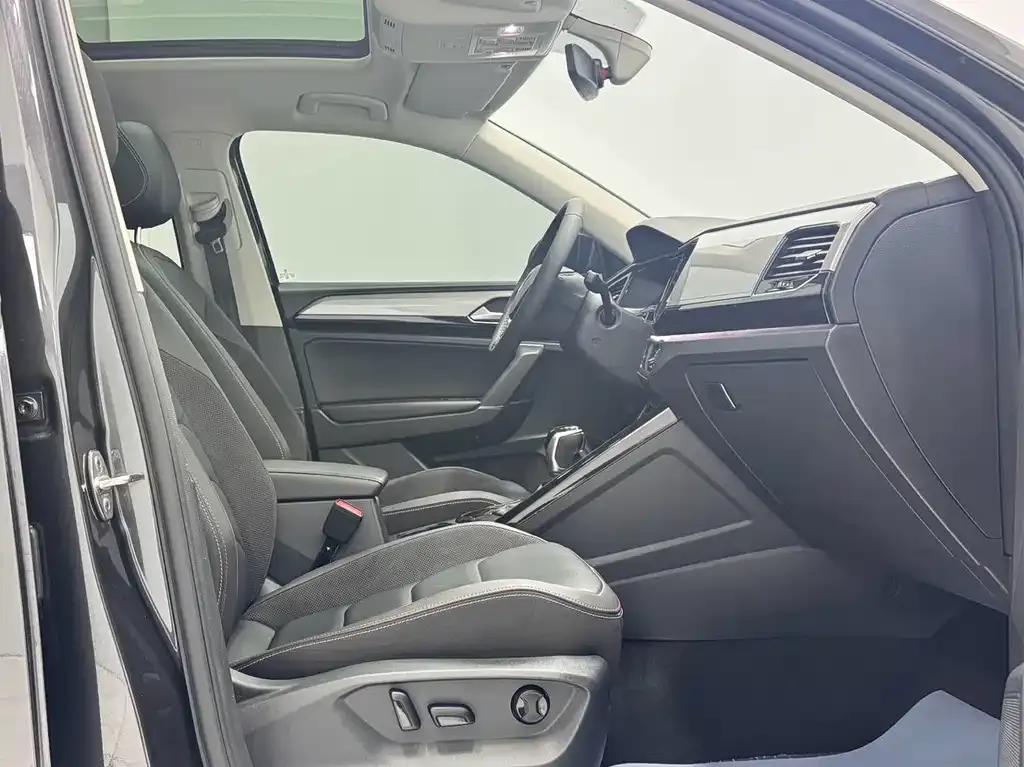Volkswagen Tayron 2022 из CN, фото 4