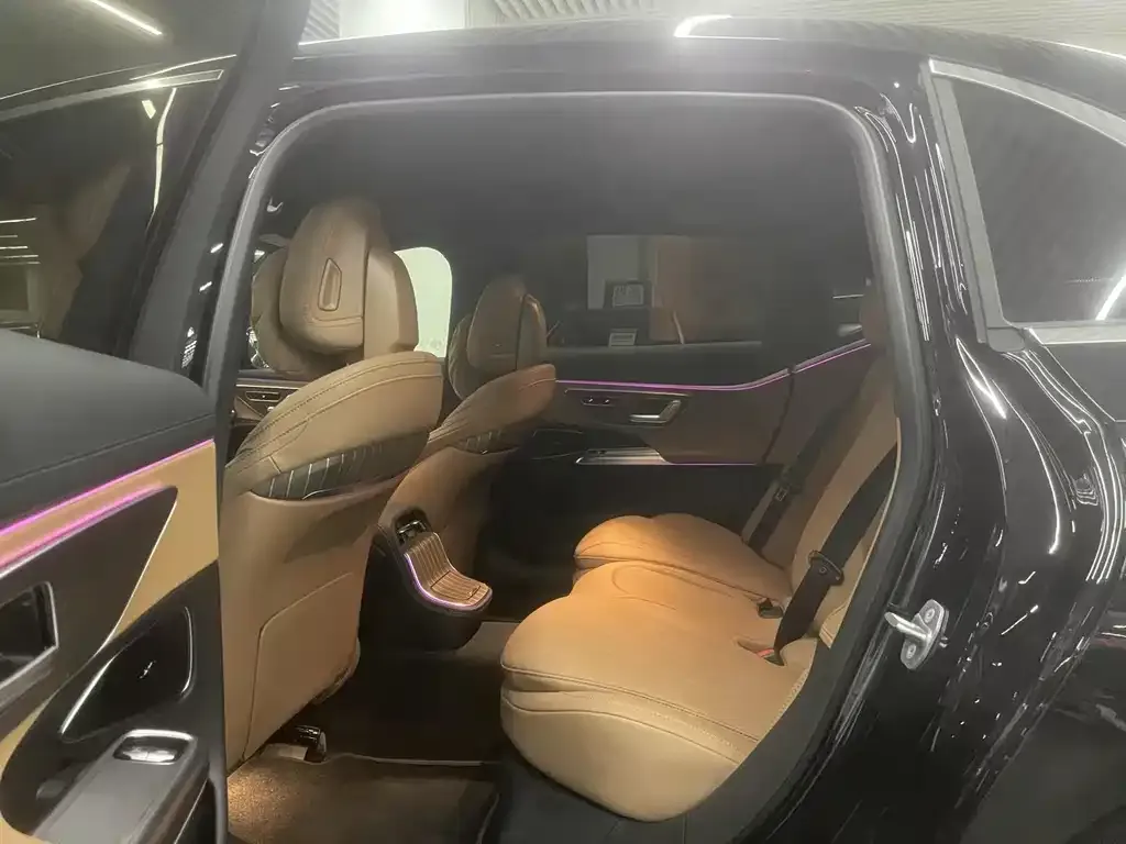 Mercedes-Benz E-Class 2025 из CN, фото 2