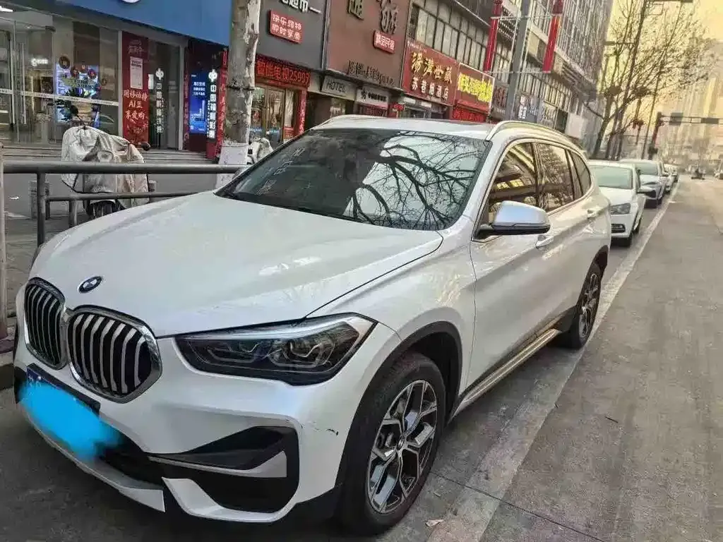 BMW X1 — фото 1