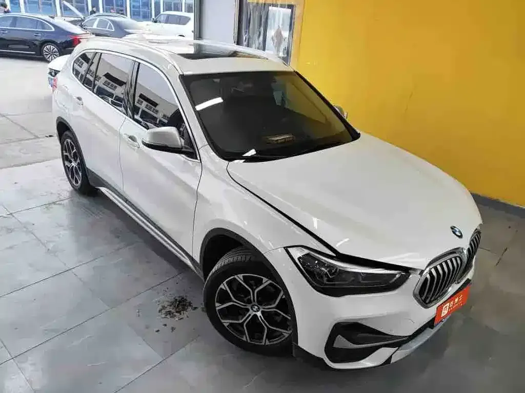 BMW X1 — фото 5