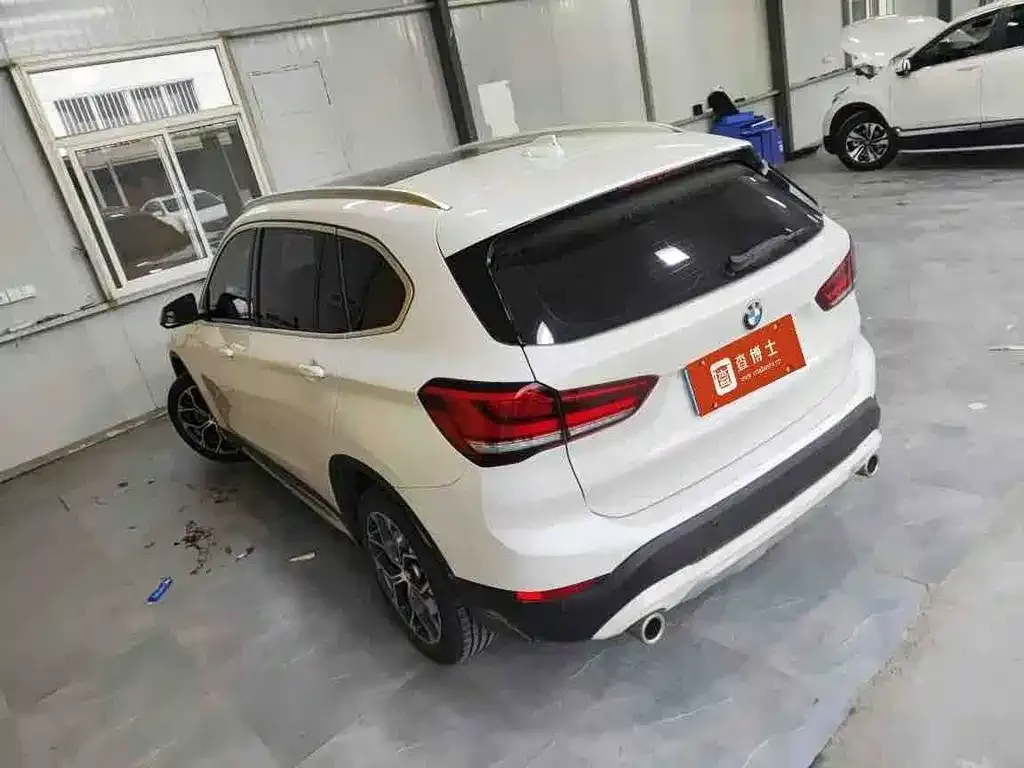 BMW X1 — фото 4