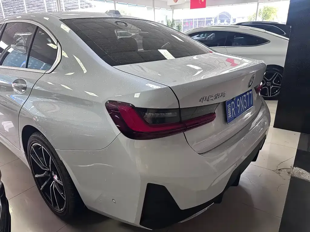 BMW 3 Series 2024 из CN, фото 5
