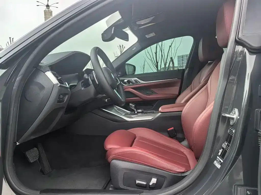 BMW 4 Series 2023 из CN, фото 2