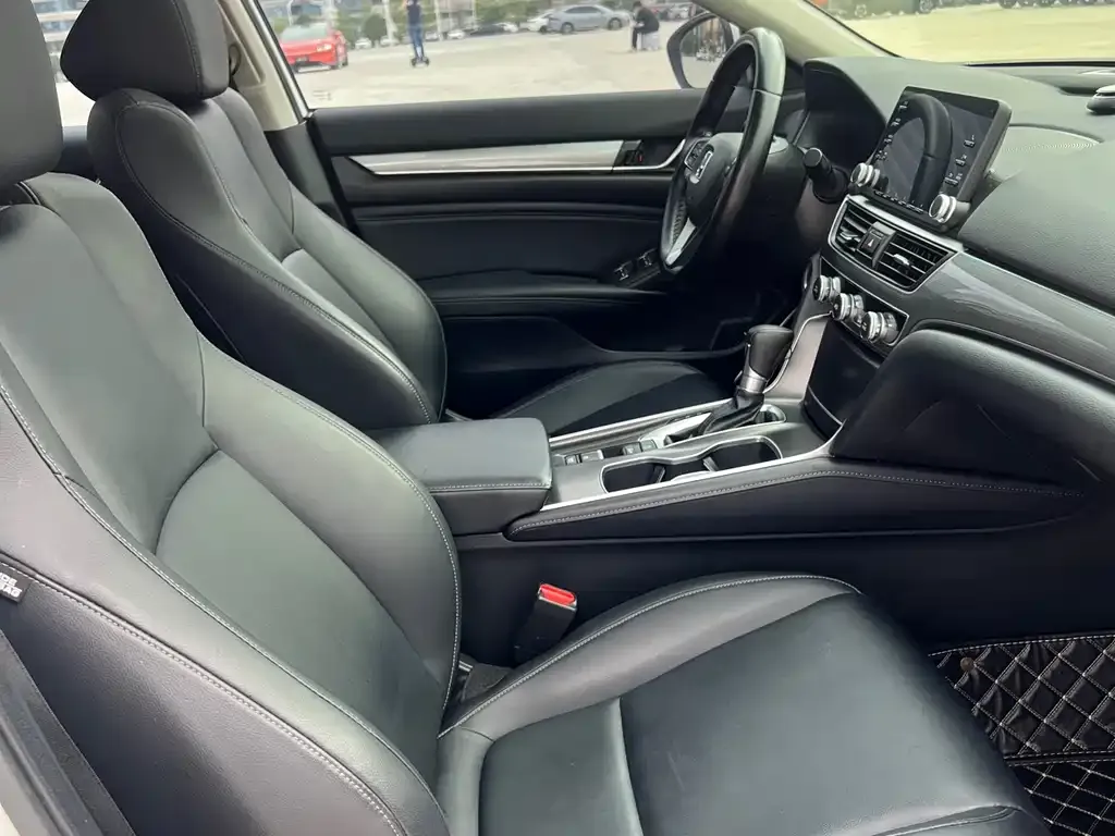 Honda Accord — фото 2