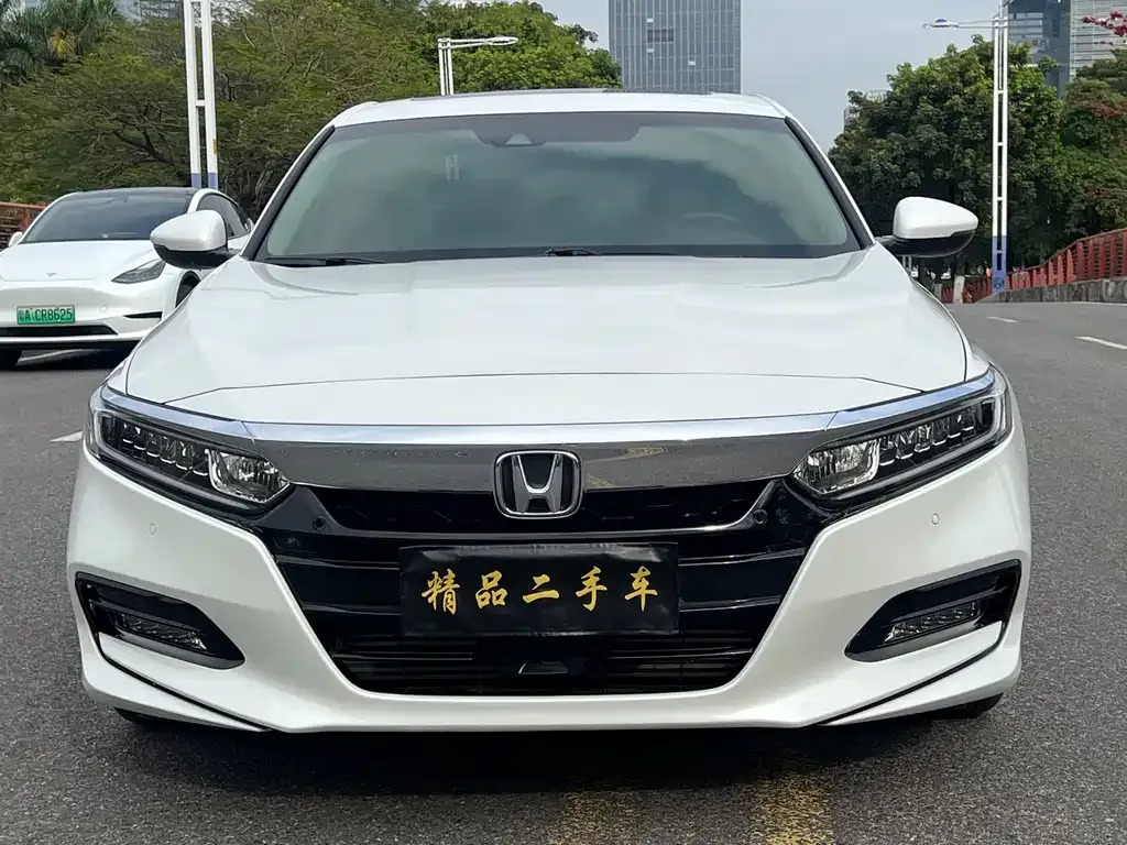 Honda Accord — фото 5