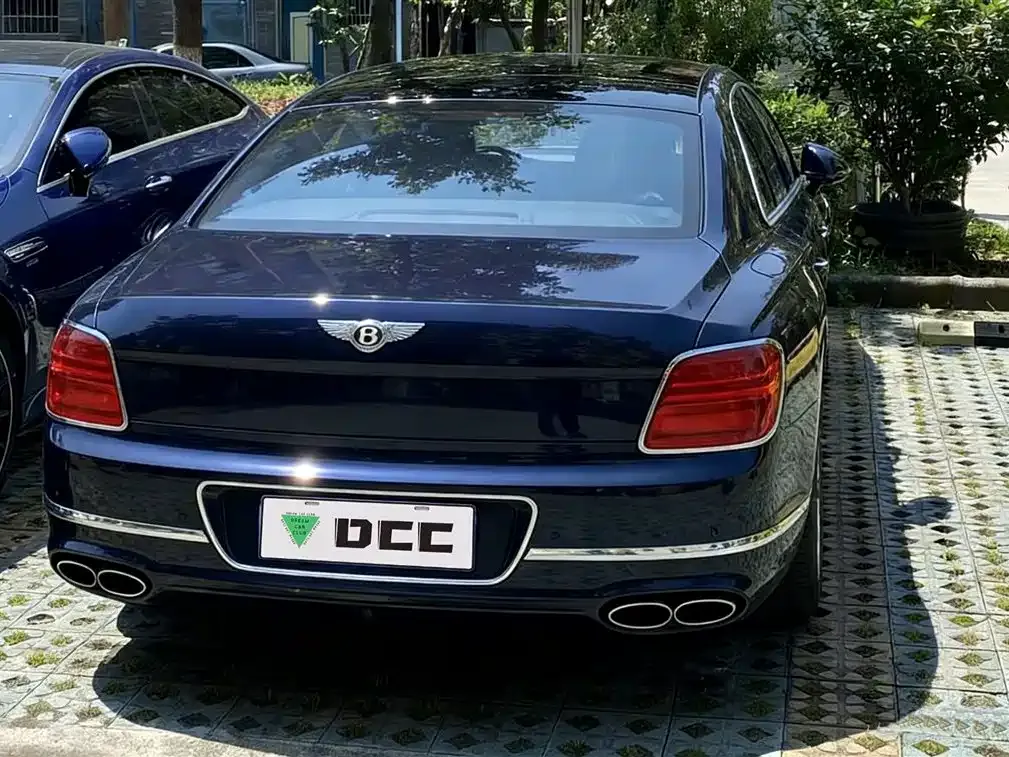 Bentley Flying Spur 2021 из CN, фото 9