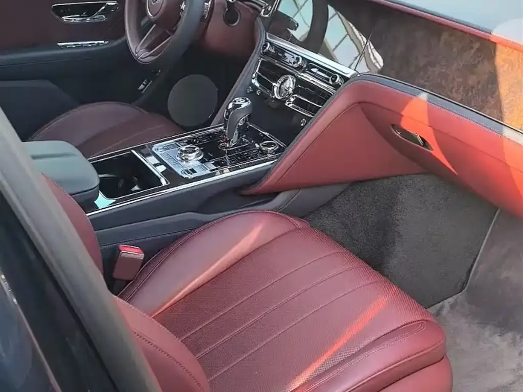 Bentley Flying Spur 2021 из CN, фото 6