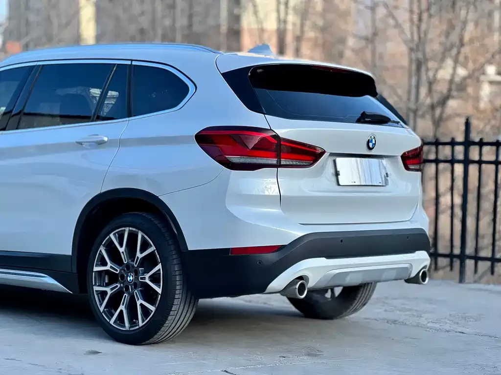 BMW X1 2021 из CN, фото 3