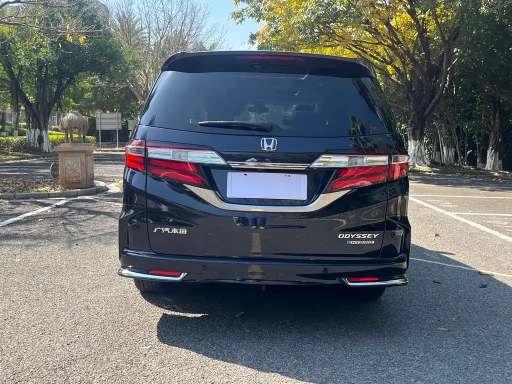 Honda Odyssey — фото 10
