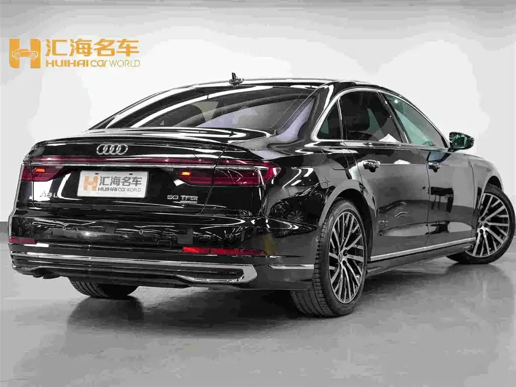 Audi A8 — фото 8