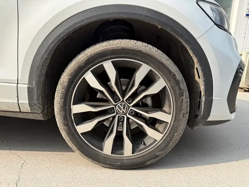 Volkswagen T-Roc 2023 из CN, фото 3