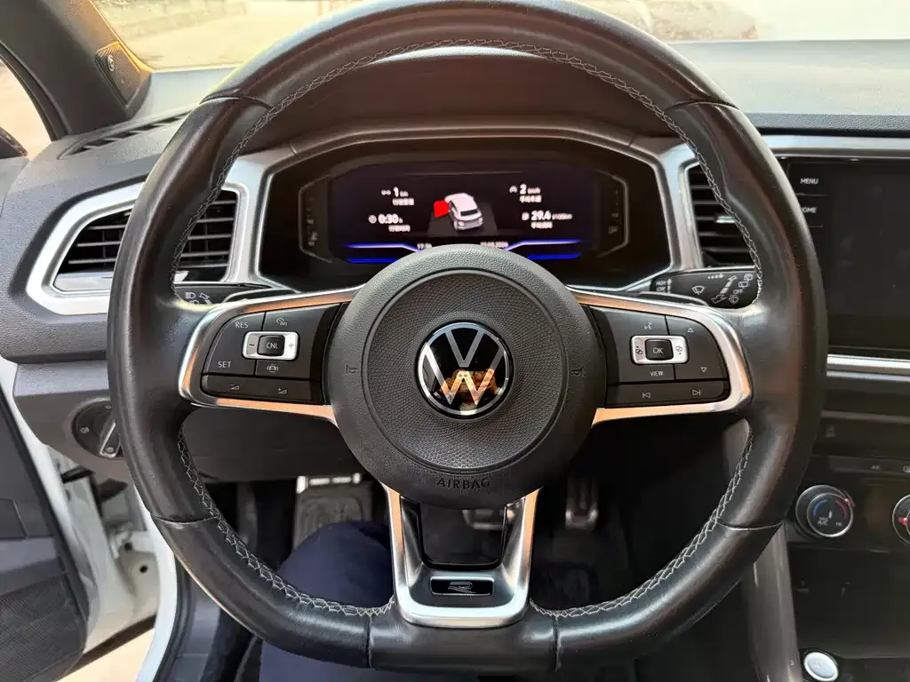 Volkswagen T-Roc 2023 из CN, фото 7