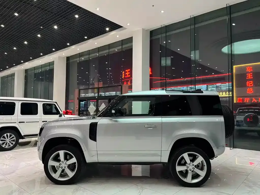 Land Rover Defender — фото 8