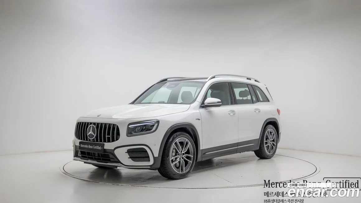 Mercedes-Benz GLB-Class — фото 1