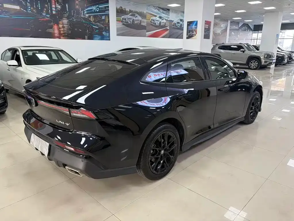 Changan UNI-V 2025 из CN, фото 2