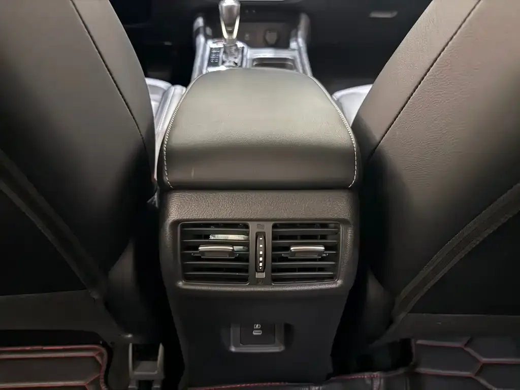 Nissan Sylphy 2023 из CN, фото 3