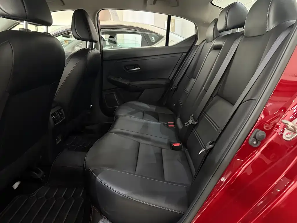Nissan Sylphy 2023 из CN, фото 4