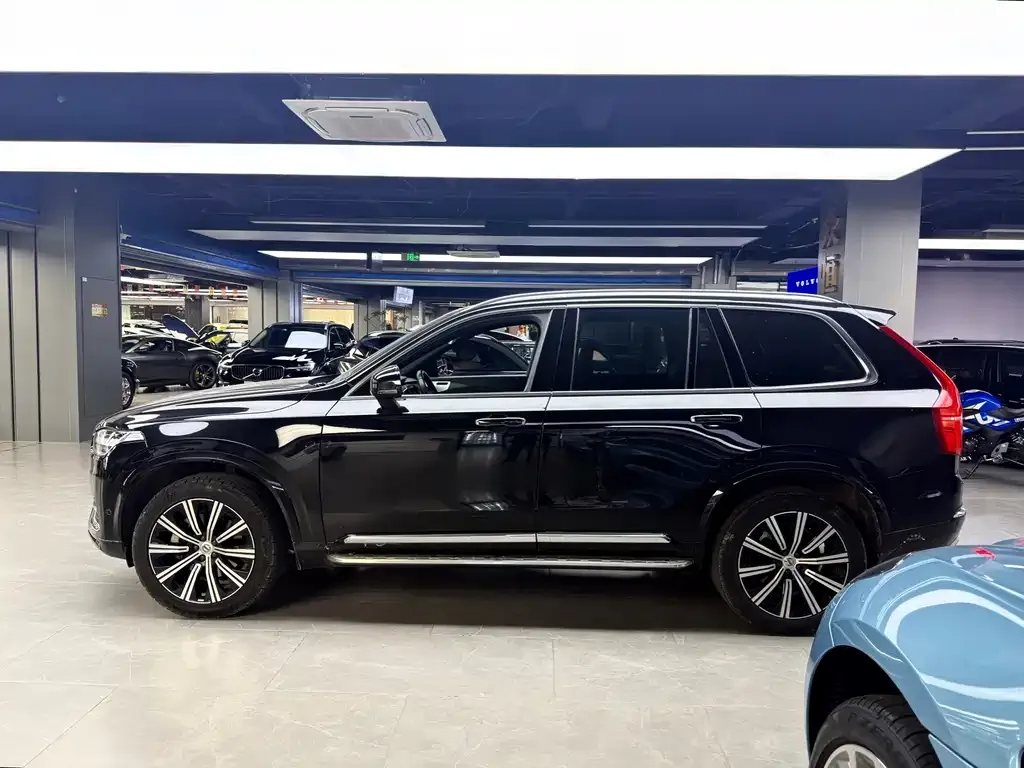 Volvo XC90 — фото 2