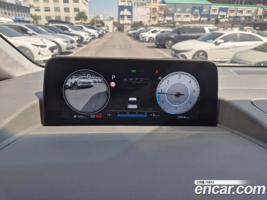 Hyundai Staria — фото 2
