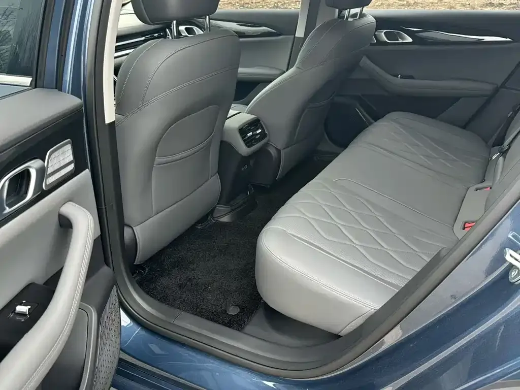 Geely 银河A7 2025 из CN, фото 5