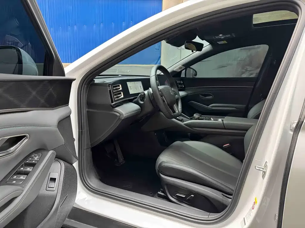 BYD Qin L 2025 из CN, фото 8