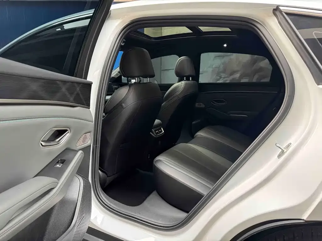 BYD Qin L 2025 из CN, фото 2
