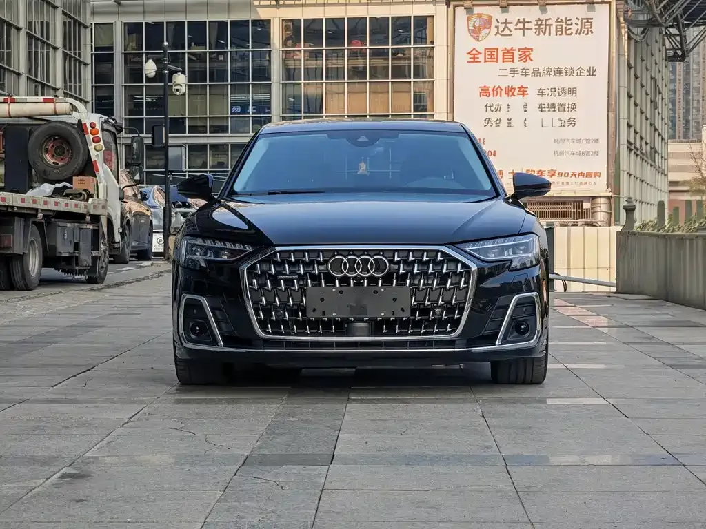 Audi A8 2023 из CN, фото 7