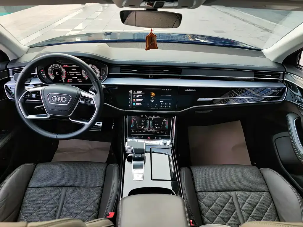 Audi A8 2023 из CN, фото 9