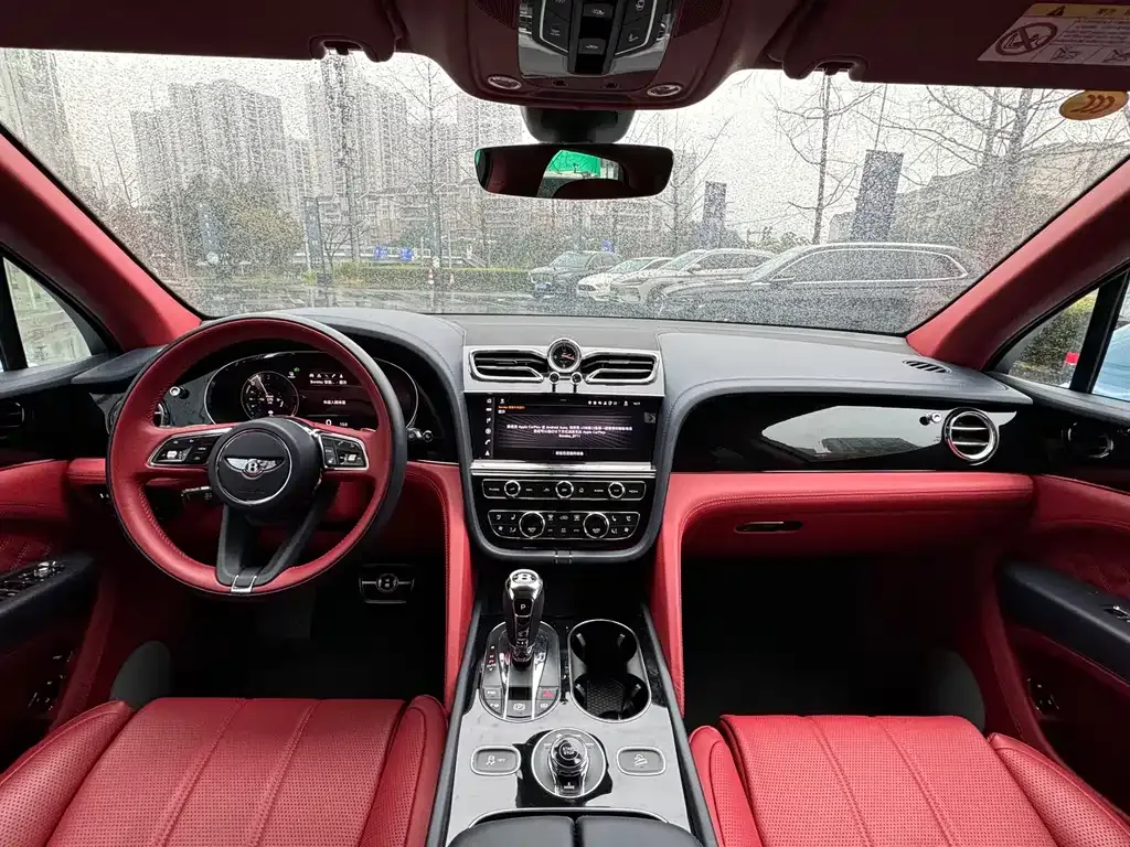 Bentley Bentayga PHEV 2021 из CN, фото 9