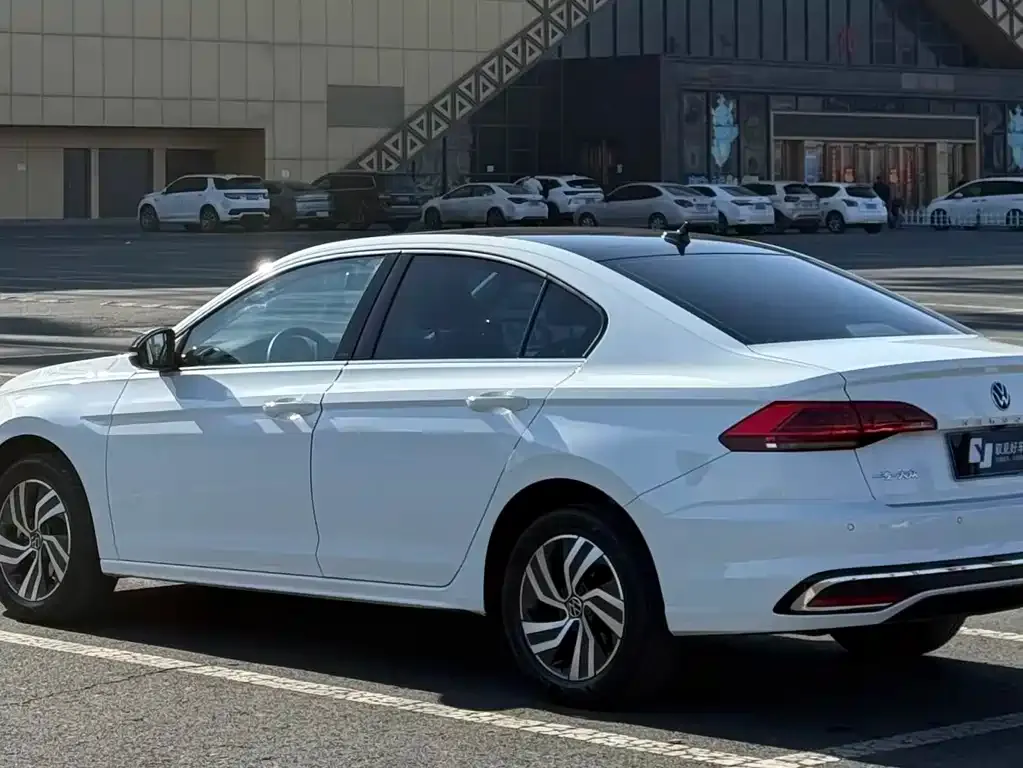 Volkswagen Bora 2023 из CN, фото 7