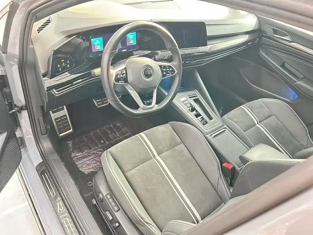 Volkswagen Golf 2022 из CN, фото 7