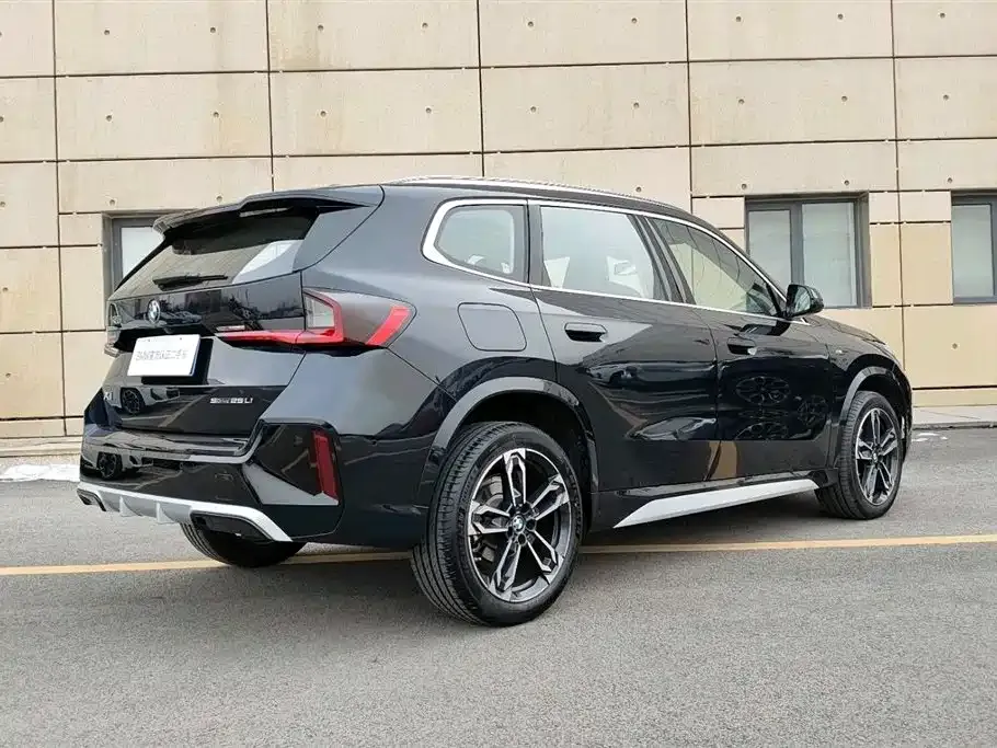 BMW X1 — фото 2