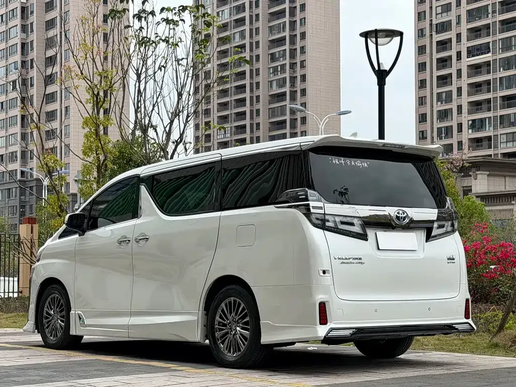 Toyota Vellfire 2021 из CN, фото 7