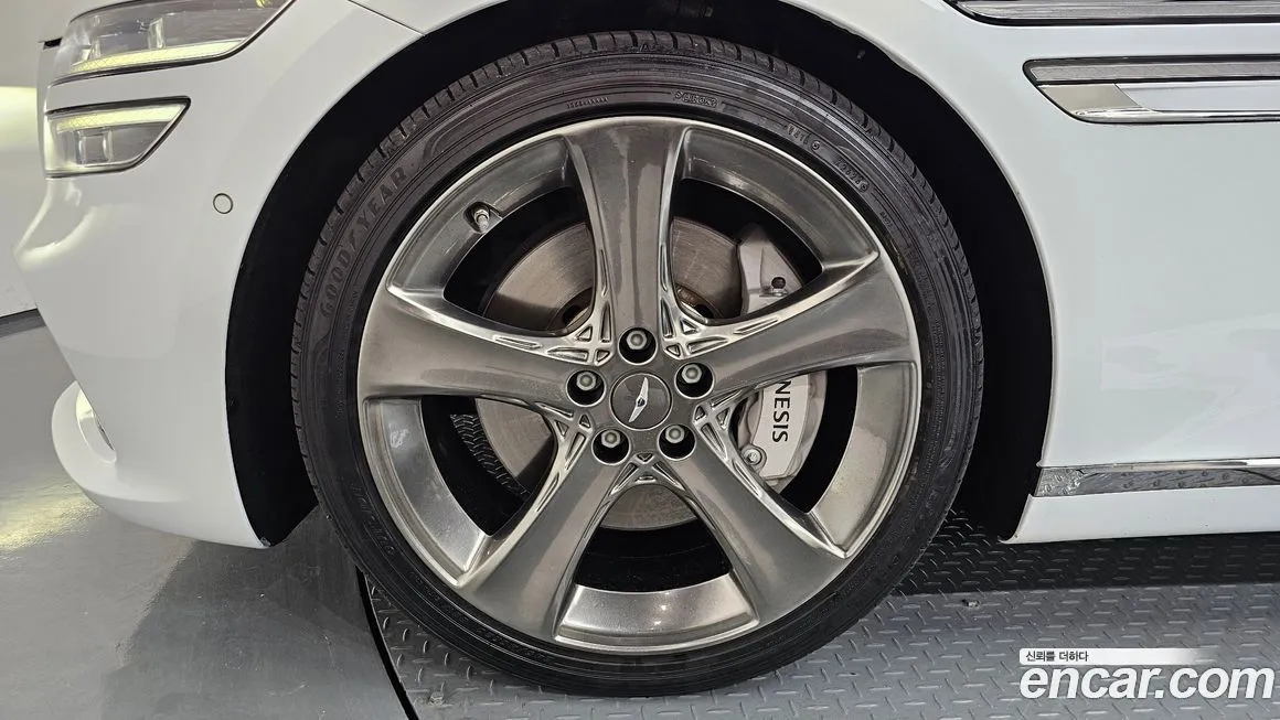 Genesis G80 — фото 10