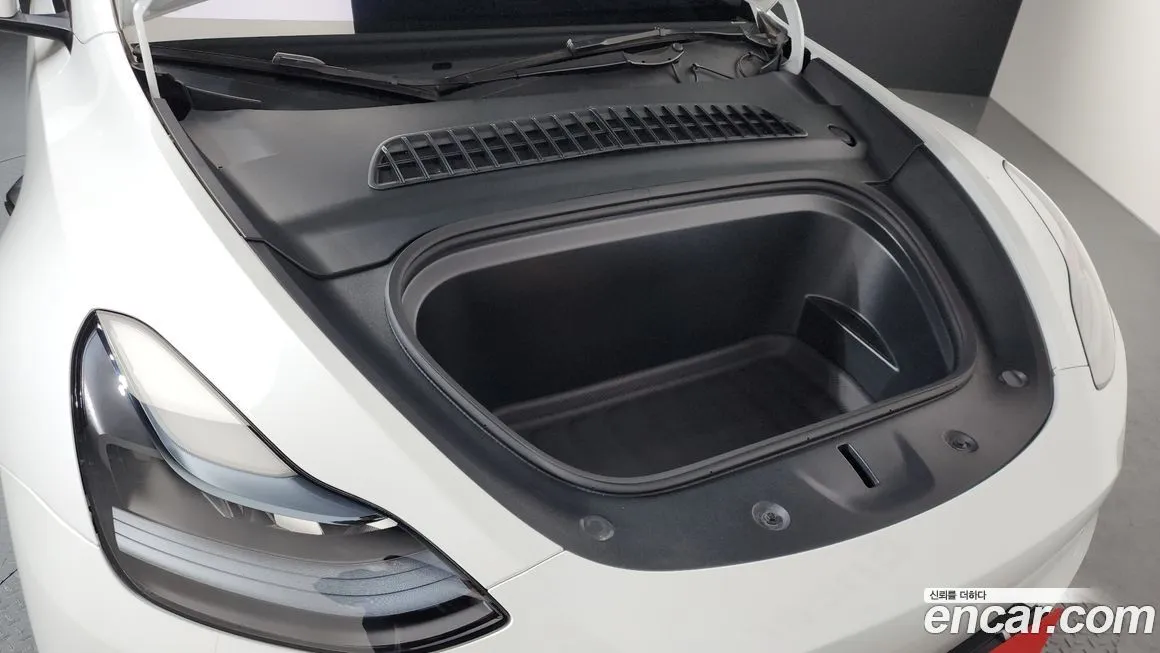 Tesla Model Y 2025 из KR, фото 4