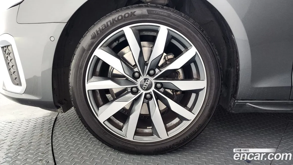 Audi A4 2023 из KR, фото 8