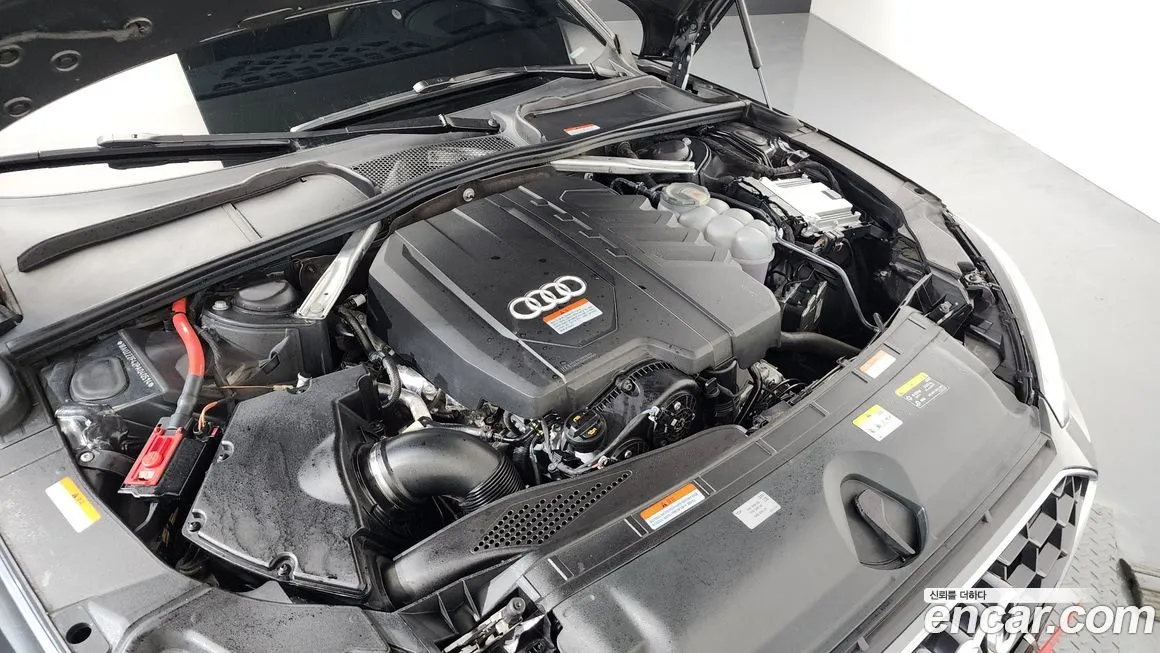 Audi A4 2023 из KR, фото 2